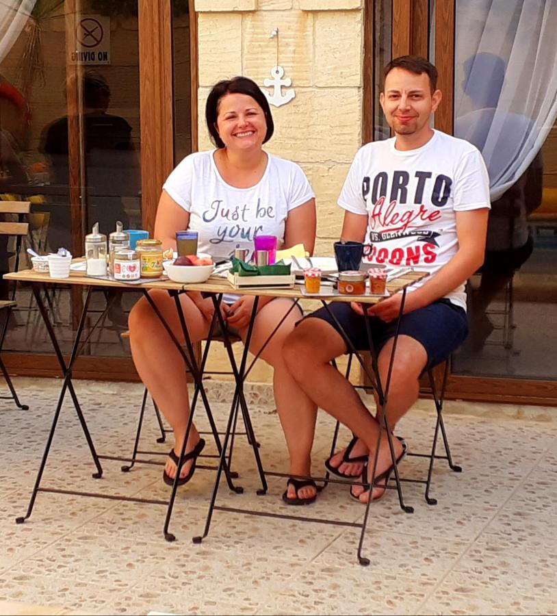 Laringa Holiday Bed&Breakfast Għajnsielem Buitenkant foto