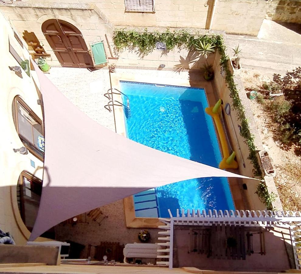 Laringa Holiday Bed&Breakfast Għajnsielem Buitenkant foto